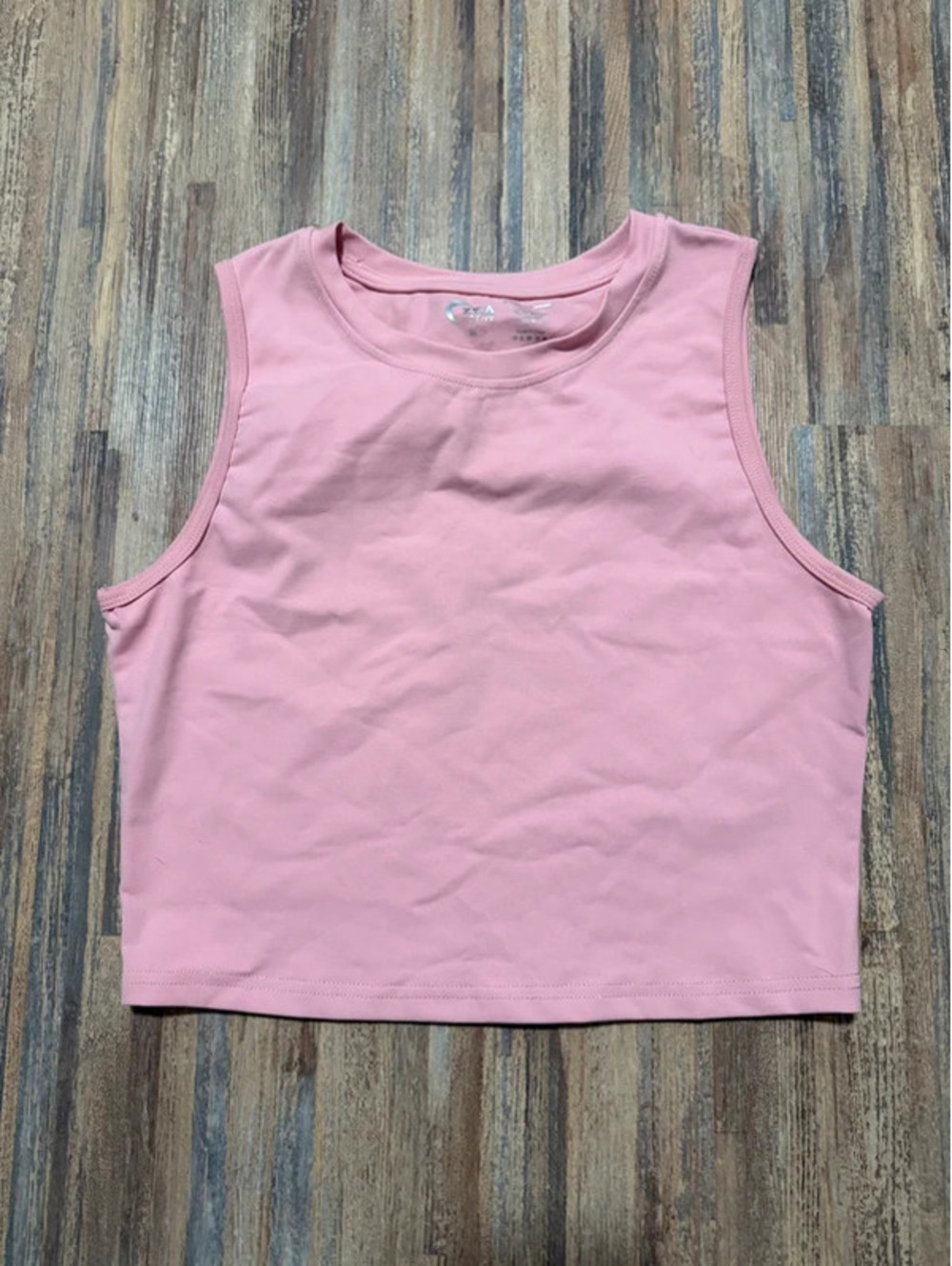 Zyia active cropped tank size XL (looks smaller)